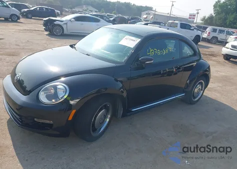2013 Volkswagen Beetle 2.5L from USA, damaged, VIN 3VWHX7AT0DM635445
